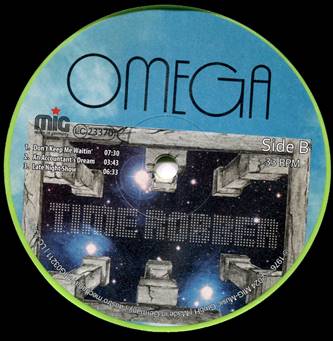 Ein Bild, das Text, Compact Disc, Kreis, Musik enthlt.

Automatisch generierte Beschreibung